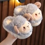 adorables chaussons en forme de mouton pour le confort des enfants 805