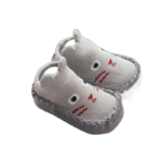 chaussettes chausson bebe confortables et sures pour petits pieds 717