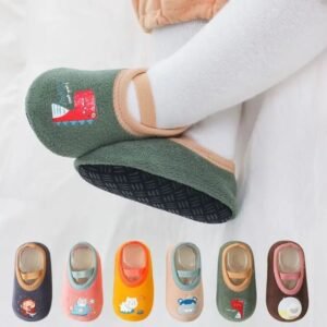 chaussons bebe en tissu tricote pour un maintien aux pieds optimal 808