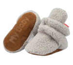 chaussons bebe doux avec languette a scratch pour petits pieds 551