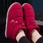 chaussons bottes rouges avec fermeture elastique reglable 936
