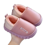 chaussons ultra doux avec semelle antiderapante et confort 333
