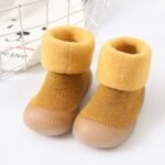 chaussons doux et respirants pour bebes qui commencent a marcher 196