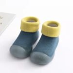 chaussons doux et respirants pour bebes qui commencent a marcher 257