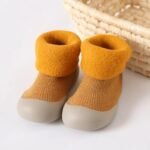 chaussons doux et respirants pour bebes qui commencent a marcher 727