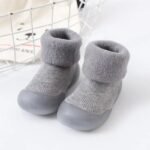 chaussons doux et respirants pour bebes qui commencent a marcher 880