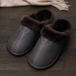 chaussons en cuir fendu avec revetement caoutchouc et confort 156