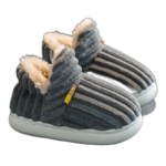 chaussons fille antiderapants confort et service client assure bleu 304