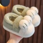 chaussons integralement fermes en polaire douce et isolante vert 477