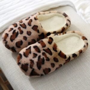 chaussons minions femme en leopard confort et service client assure 551