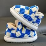 chaussons montants fourres pour un confort optimal en hiver bleu 812