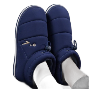 chaussons en polaire bleus avec fermeture elastique reglable bleu 604