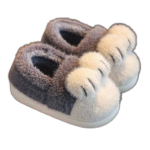 chaussons integralement fermes en polaire douce et isolante gris 158