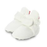 chaussons souples et colores pour le confort de votre bebe blanc 910