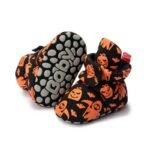 chaussons souples et colores pour le confort de votre bebe orange 568